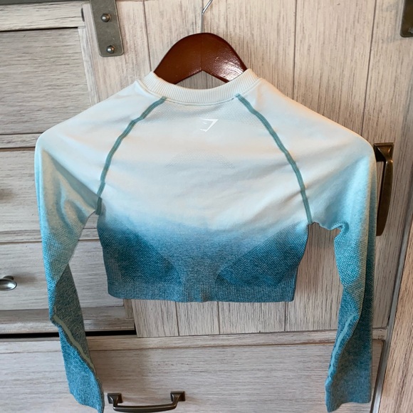 Gymshark Tops - Gymshark Ombre Crop Top